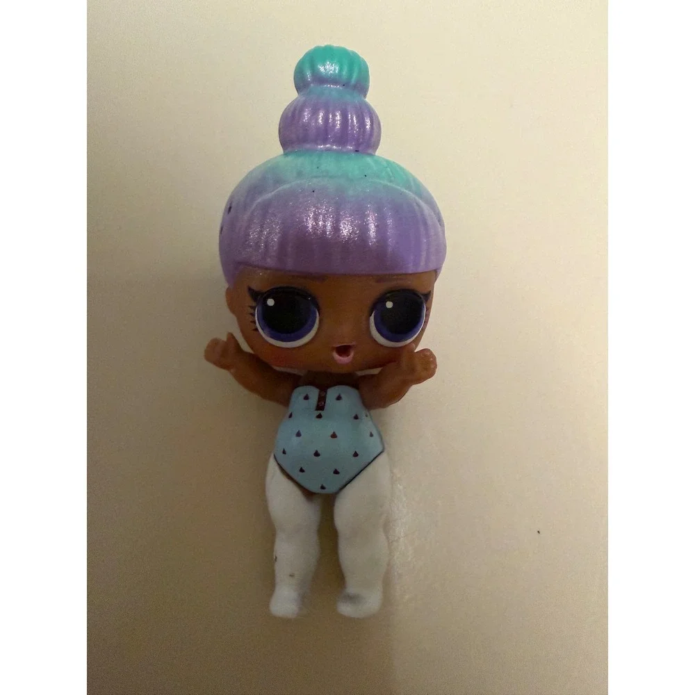 LOL Surprise Lil Sister Doll Confetti Pop Series Purple Teal Glitter Hair Figure